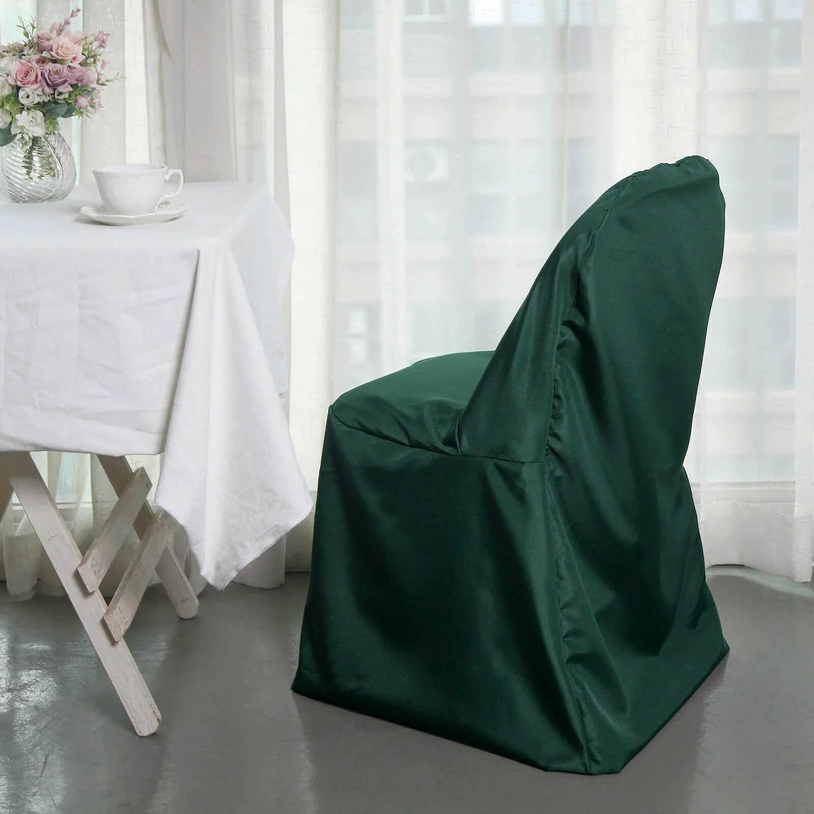 10 Pack Polyester Chair Covers for Folding Chairs Hunter Emerald Green - Wrinkle-Free Stain-Resistant Slip-On Slipcovers