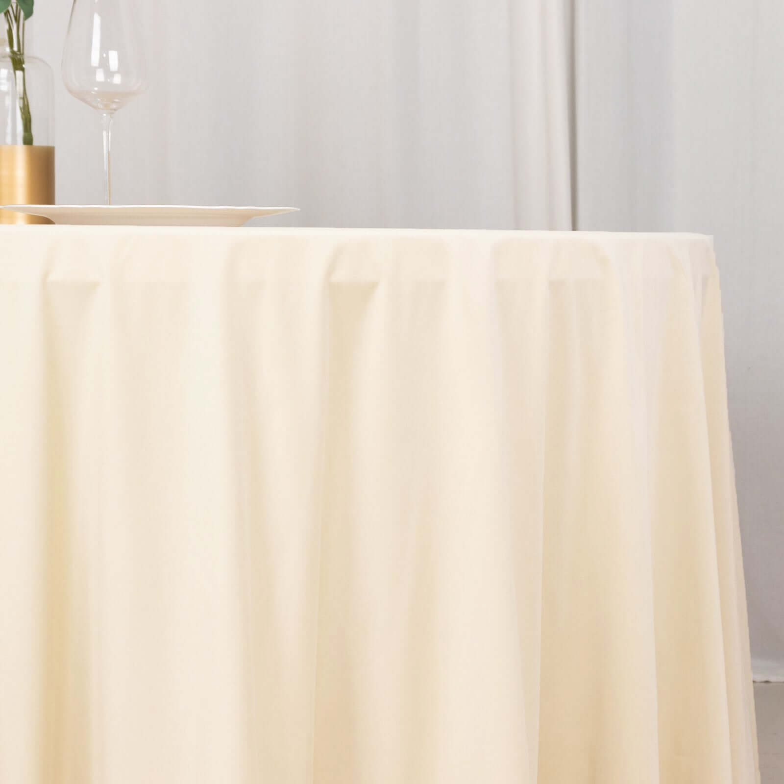Premium Scuba Round 120 Tablecloth Beige - Wrinkle Free & Stain Resistant Seamless Table Cover