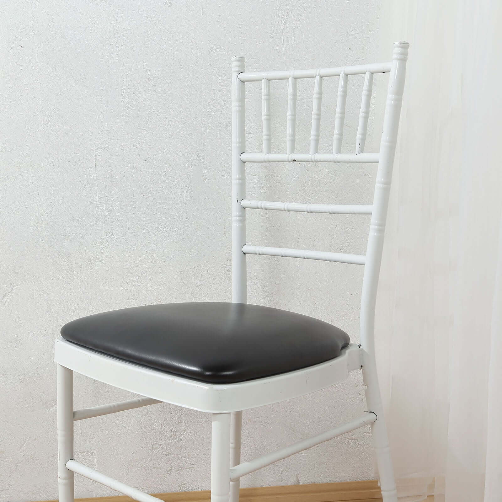 5 Pack PU Leather 1.5 Thick Seat Pads with Wood Backing for Chiavari Chairs Black - Memory Foam Tie-Less Non-Slip Design 16