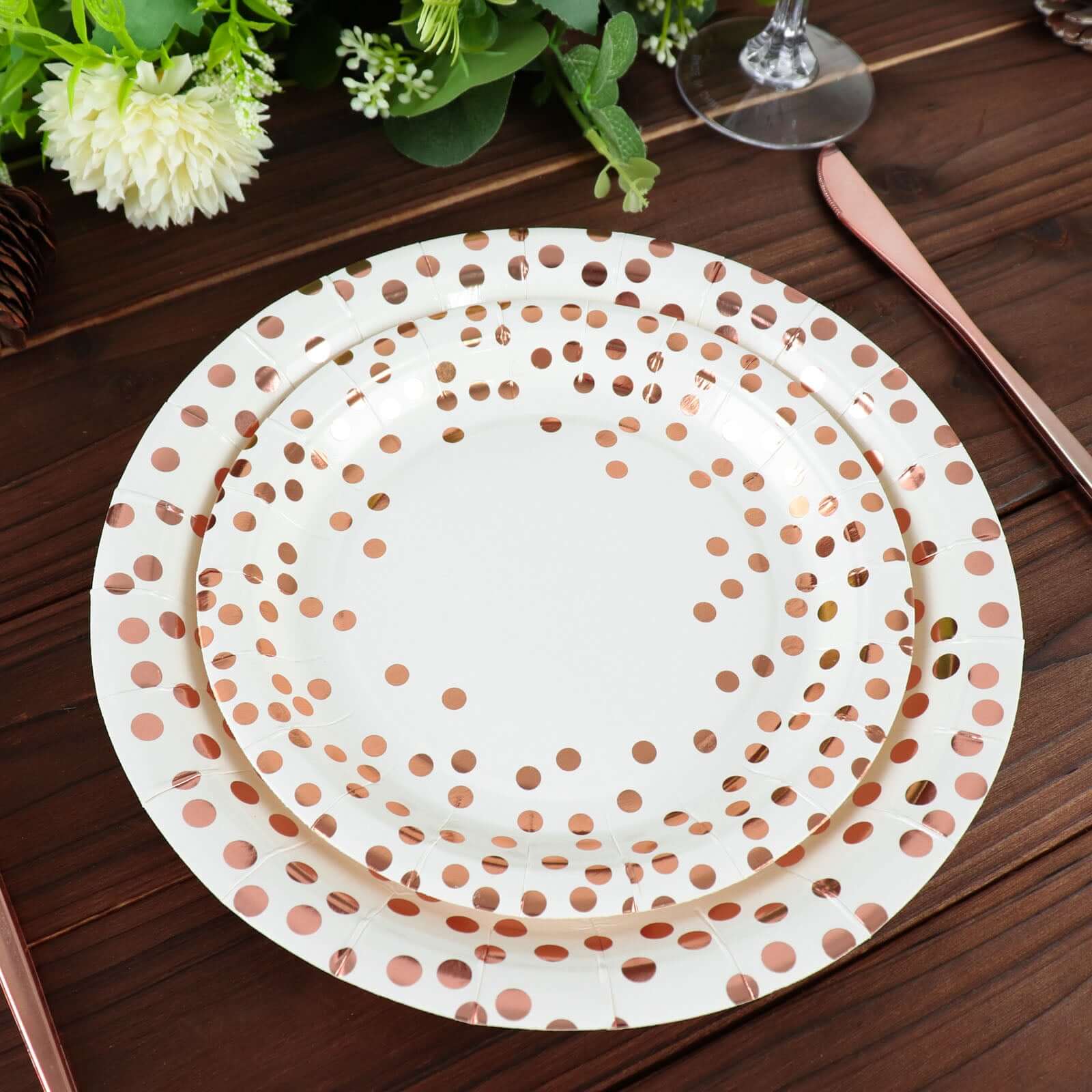 25-Pack Paper Round Dinner Plates 9 White with Metallic Rose Gold Polka Dots - Disposable 300GSM Party Plates for Banquets & Celebrations