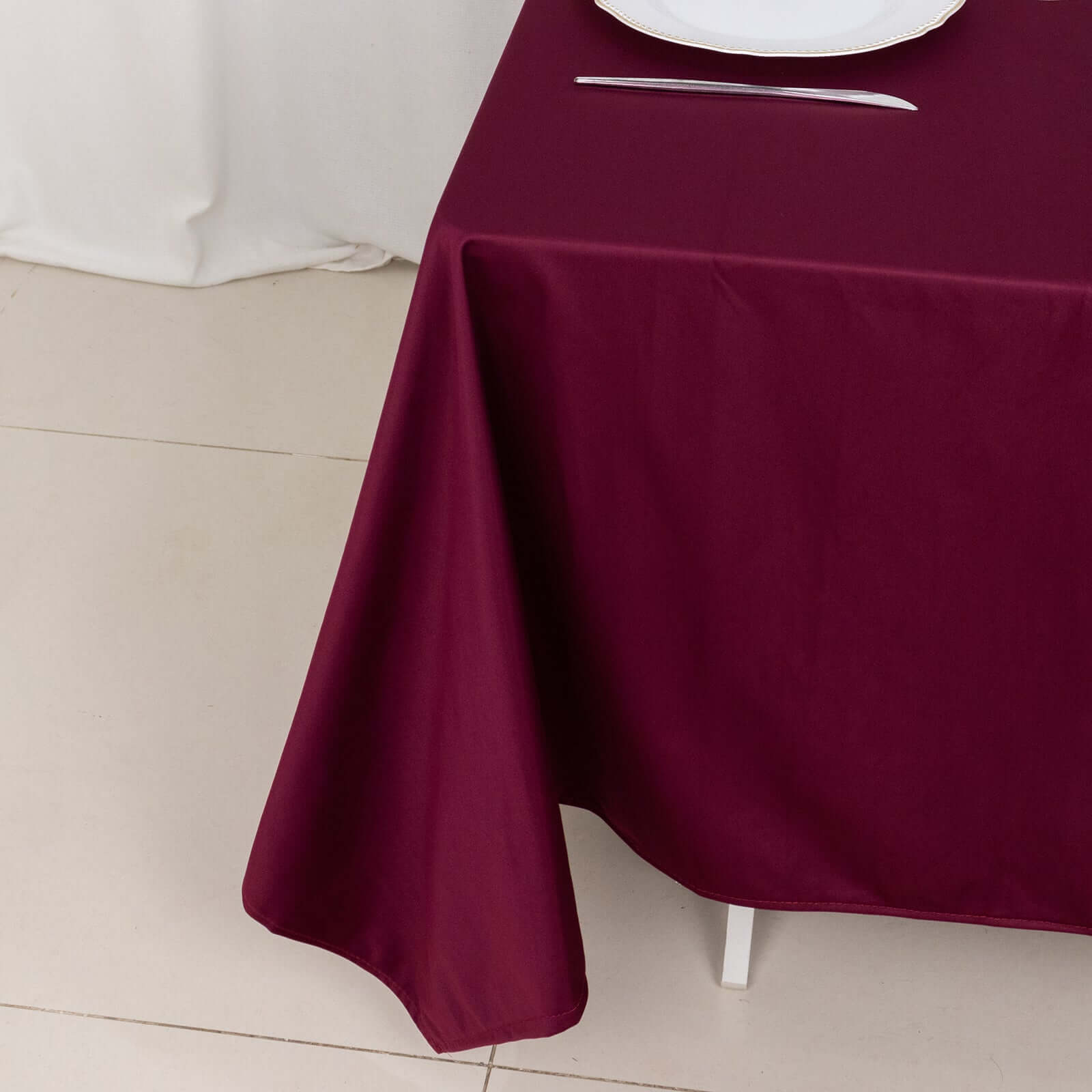 Premium Scuba Square 70x70 Tablecloth Burgundy - Wrinkle Free & Stain Resistant Table Cover