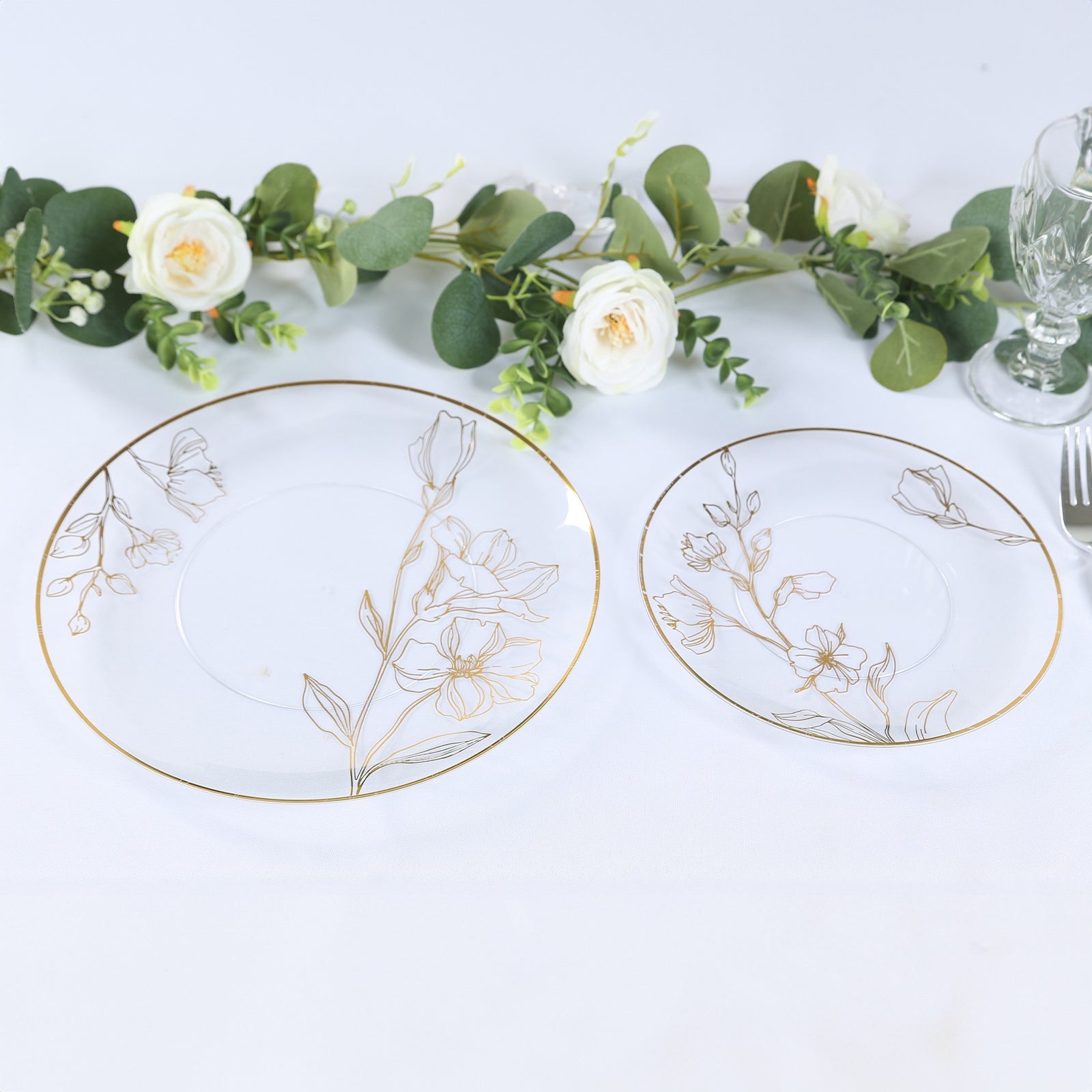 Set of 20 Plastic Round Dinner and Dessert Plates in Clear with Metallic Gold Floral Design - Stylish Disposable Dinnerware 8, 10