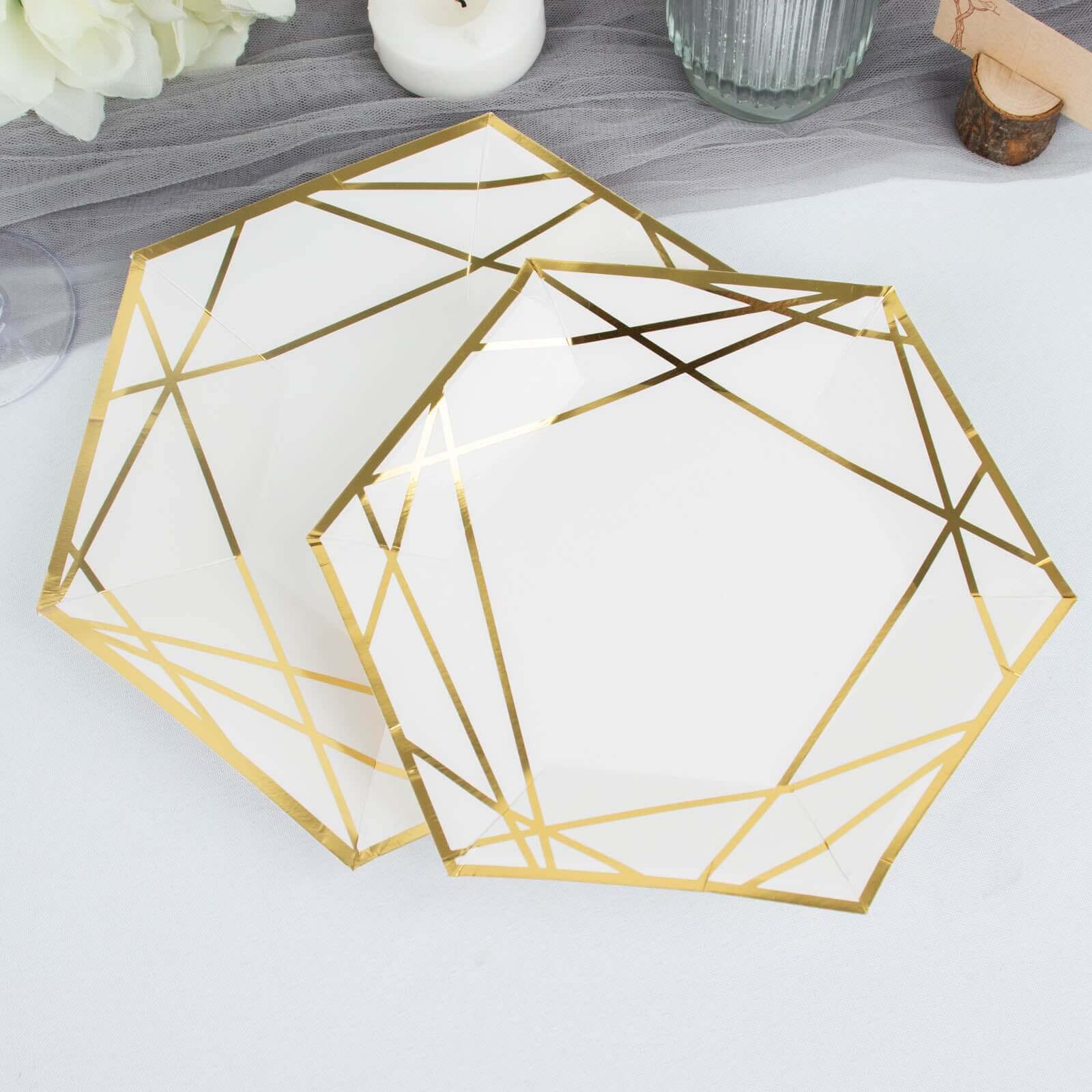 25-Pack Paper 7 Hexagon Dessert Plates in White with Gold Geometric Lines & Rim - Stylish Disposable Geometric 300GSM Appetizer Salad Plates for Events & Banquets