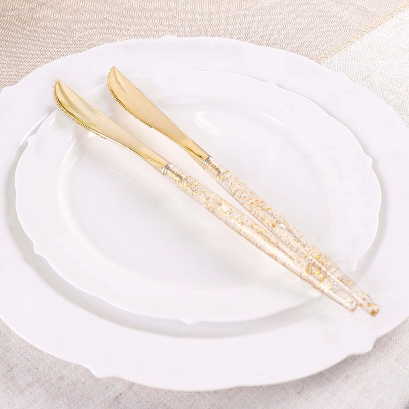 24-Pack Plastic Knives with Gold Glitter - Disposable Silverware Cutlery for Events