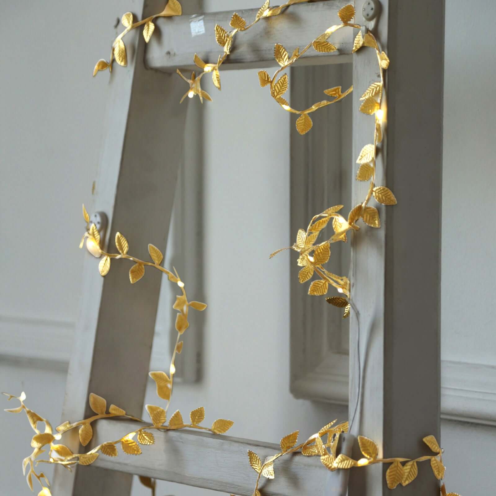 40 LED Garland String Lights Rose Leaf Design Metallic Gold Warm White - Battery Operated Hanging Décor 15ft