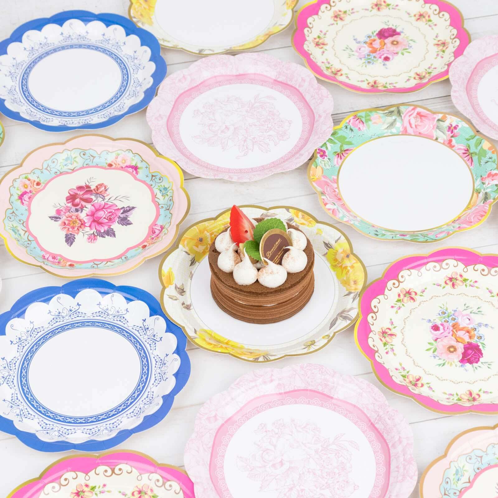 24-Pack Paper 9 Round Dinner Plates in Mixed Floral Print with Scalloped Edge - Disposable Party Plates for Baby Showers & Vintage Themes