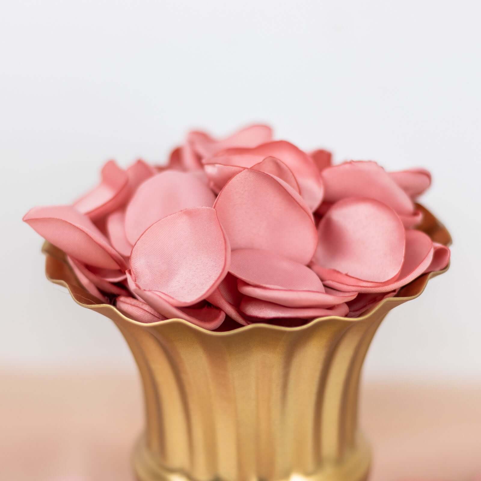 400-Pack Rose Petals Life-Like Flower Confetti Dusty Rose Matte Silk Round - Perfect for Event Tables 2