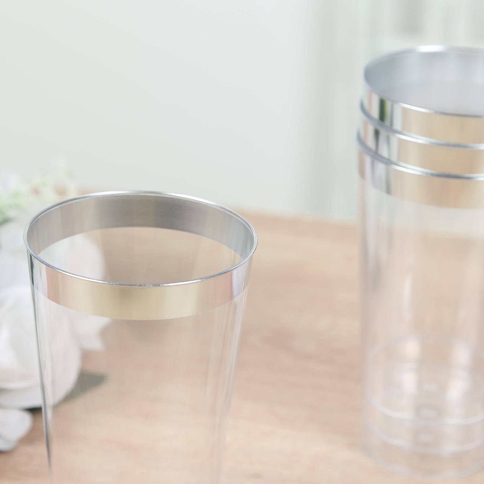 12-Pack Plastic Party Cups Clear with Silver Rim - Durable Disposable Tumblers for Drinks 17oz 5.5