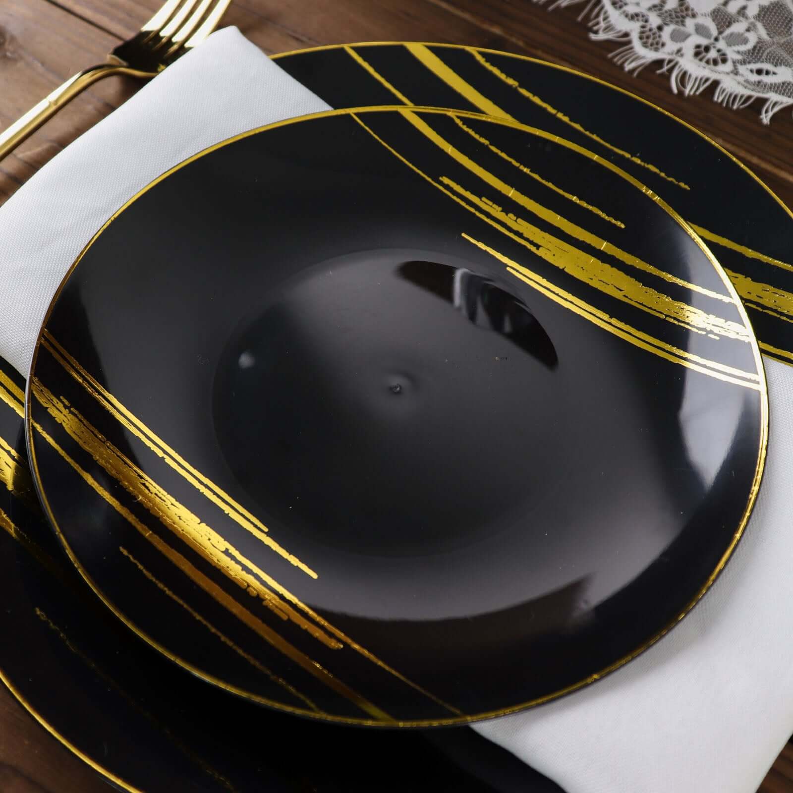 10-Pack Plastic 7 Round Dessert Plates in Black with Gold Brush Stroked Print - Disposable Appetizer Salad Plates for Modern Themed Events & Banquets