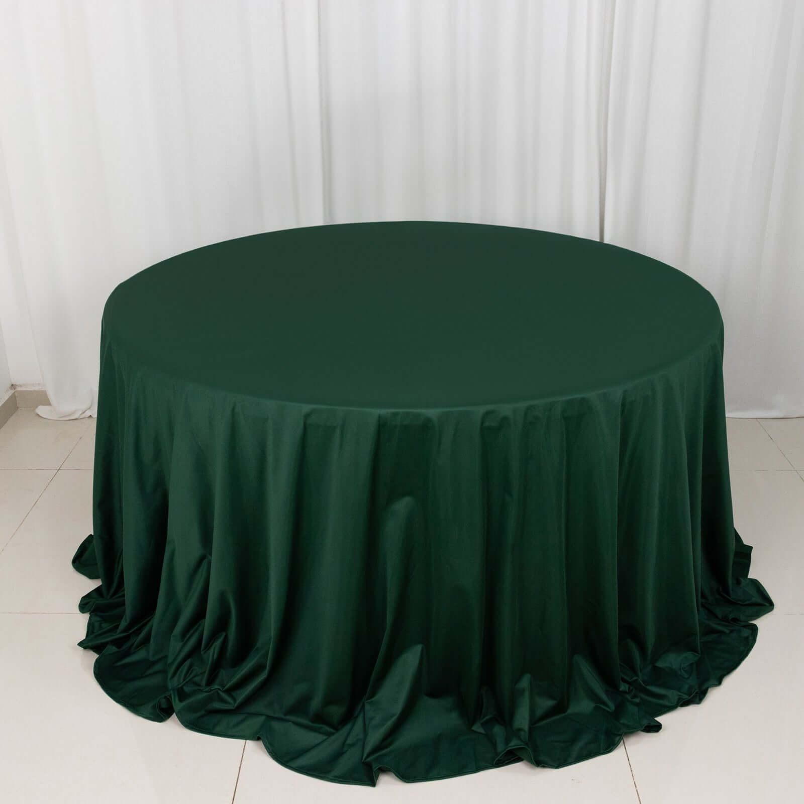 Premium Scuba Round 132 Tablecloth Hunter Emerald Green - Wrinkle Free & Stain Resistant Seamless Table Cover