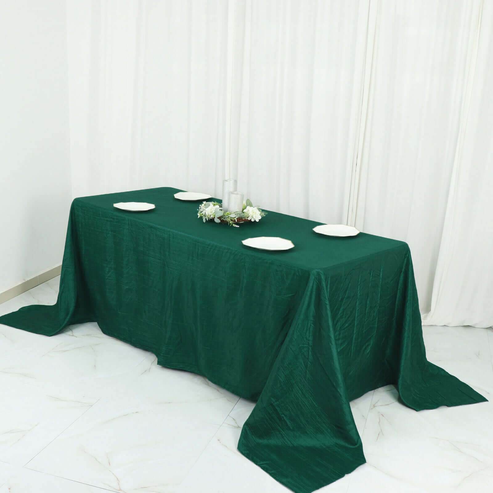 Taffeta 90x132 Rectangle Tablecloth Hunter Emerald Green - Seamless Accordion Crinkle Table Cover