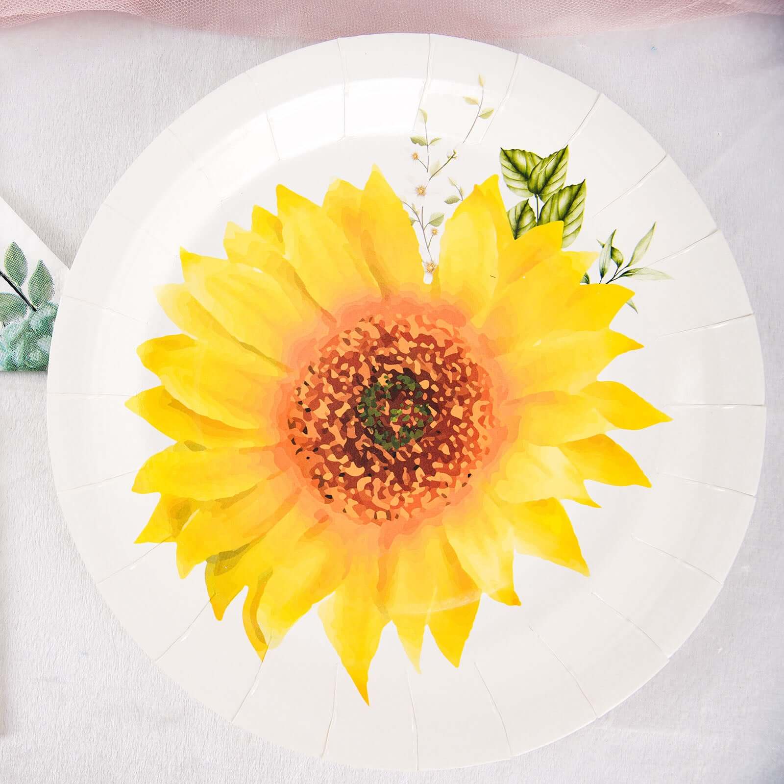 25-Pack Paper 9 Round Dinner Plates in White with Sunflower Design - Disposable Party Plates for Rustic Events & Garden Themes