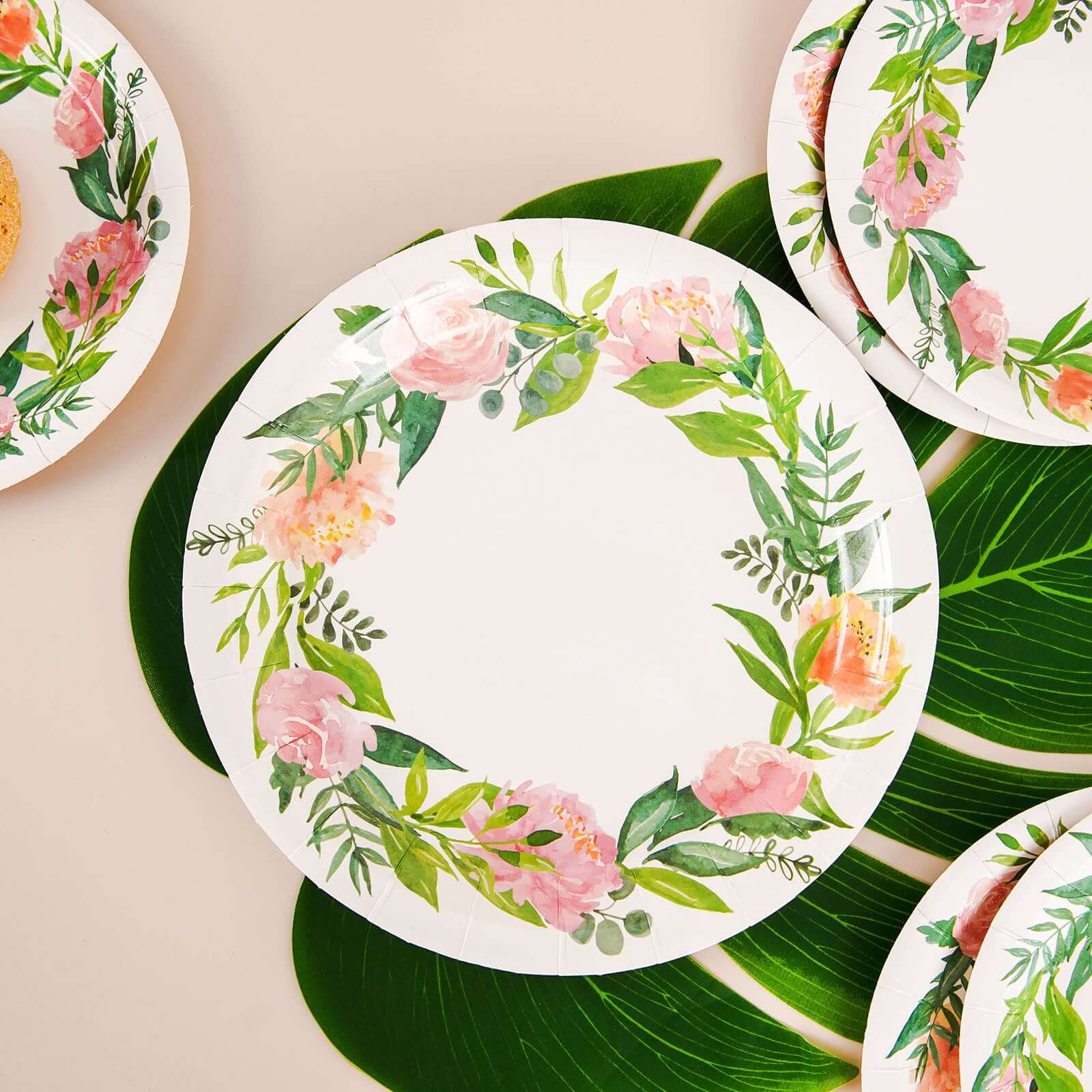25-Pack Paper 9 Round Dinner Plates in White with Rose/Peony Flower Wreath - Disposable Party Plates for Bridal Showers & Garden Parties