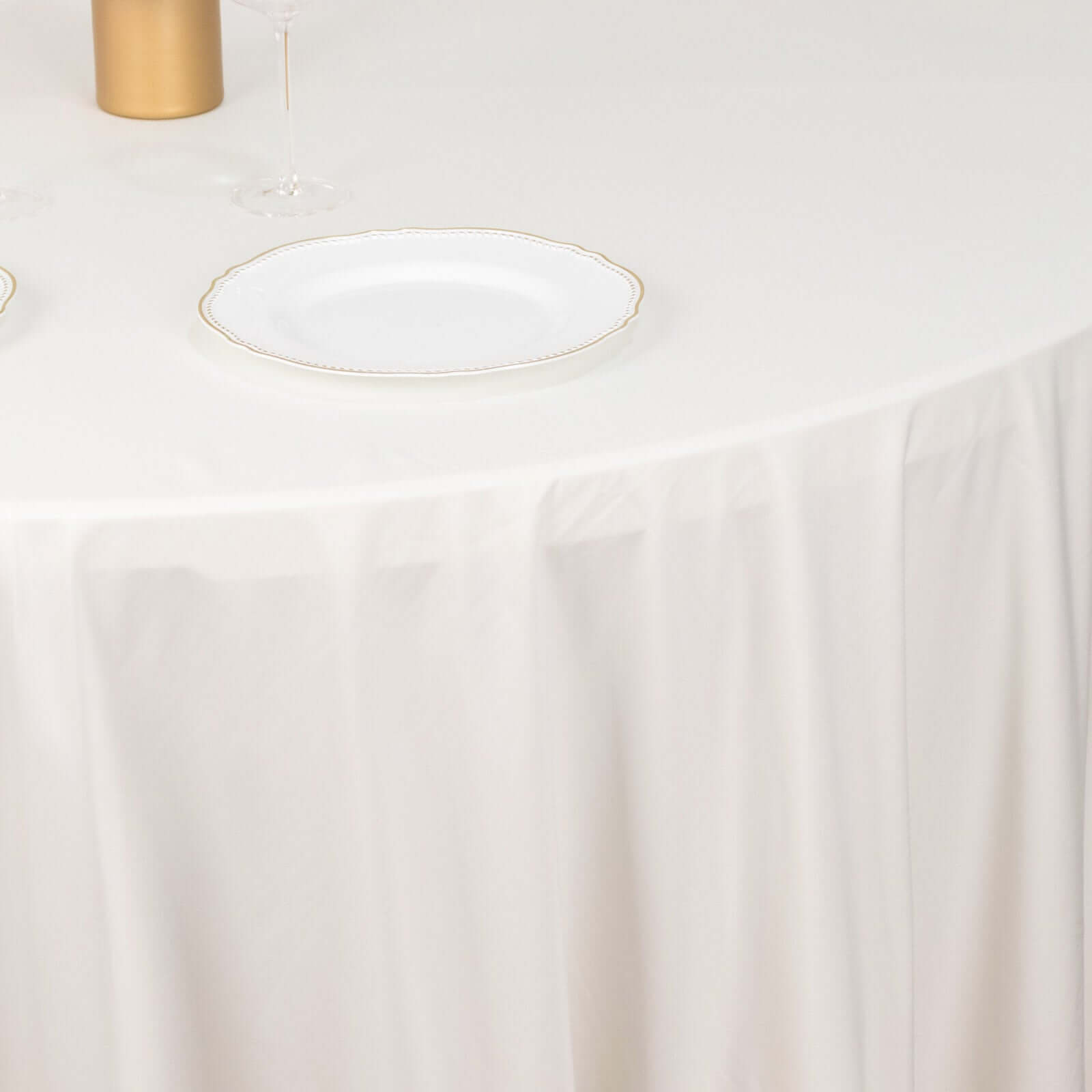 Premium Scuba Round 132 Tablecloth Ivory - Wrinkle Free & Stain Resistant Seamless Table Cover