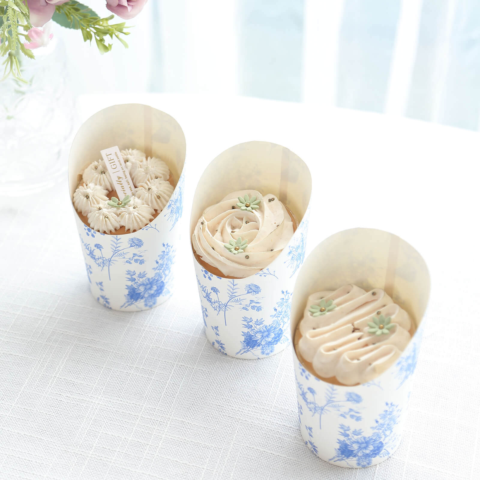 50-Pack Paper Popcorn Box Cone Cups French Toile Floral Pattern White Blue - Perfect for Snacks 14oz