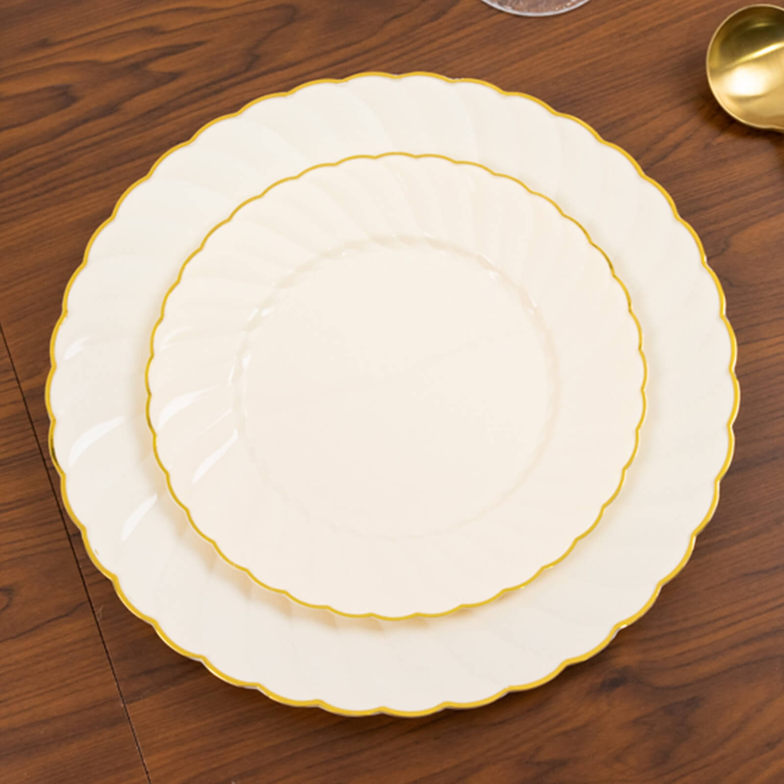 10-Pack Plastic 7.5 Round Salad Dessert Plates in Ivory with Gold Flair Rim - Disposable Party Plates