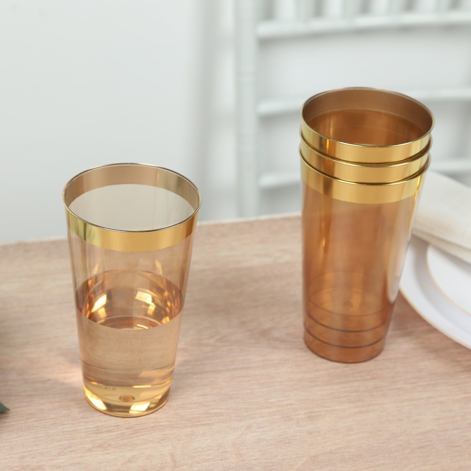 12-Pack Plastic Party Cups Transparent Amber Gold with Gold Rim - Durable Disposable Tumblers for Drinks 17oz 5.5