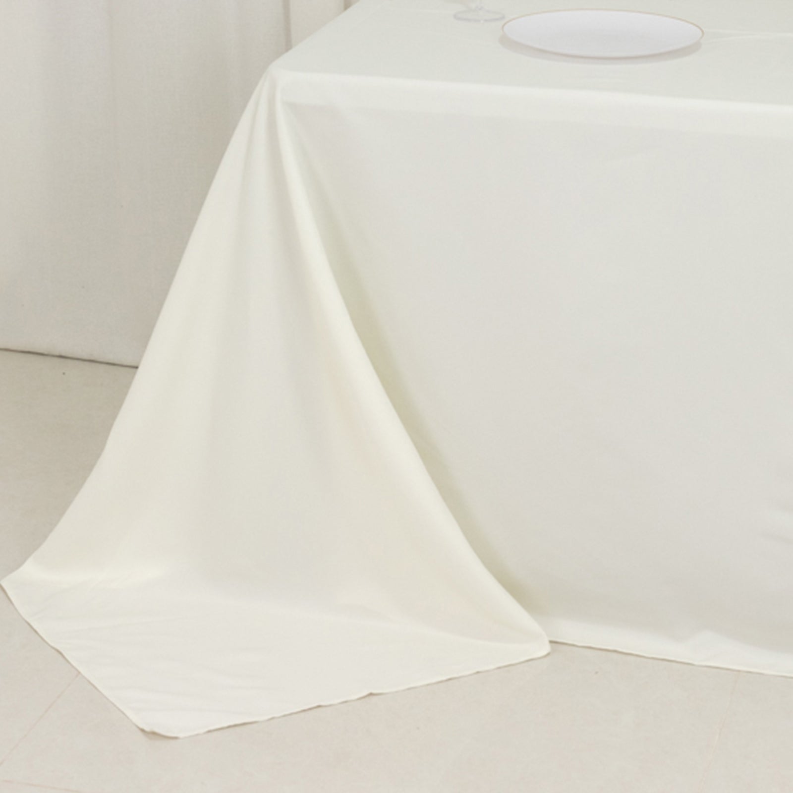 Fire Retardant Premium Polyester 90x132 Rectangular Tablecloth Ivory - High-Performance Seamless Table Cover