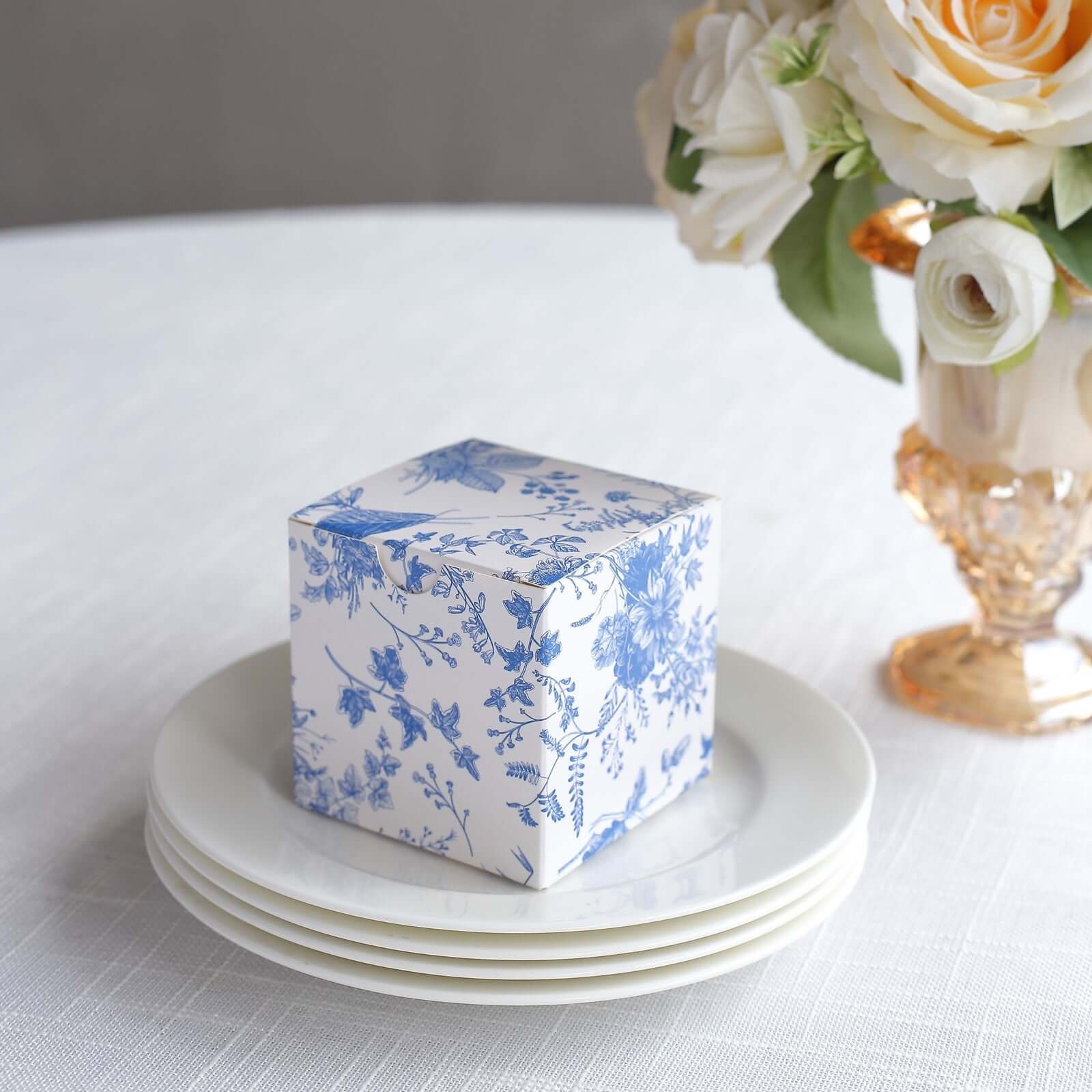 25 Pack White Blue Paper Favor Boxes in French Toile Pattern, Cardstock Party Shower Candy Gift Boxes - 3x3x3