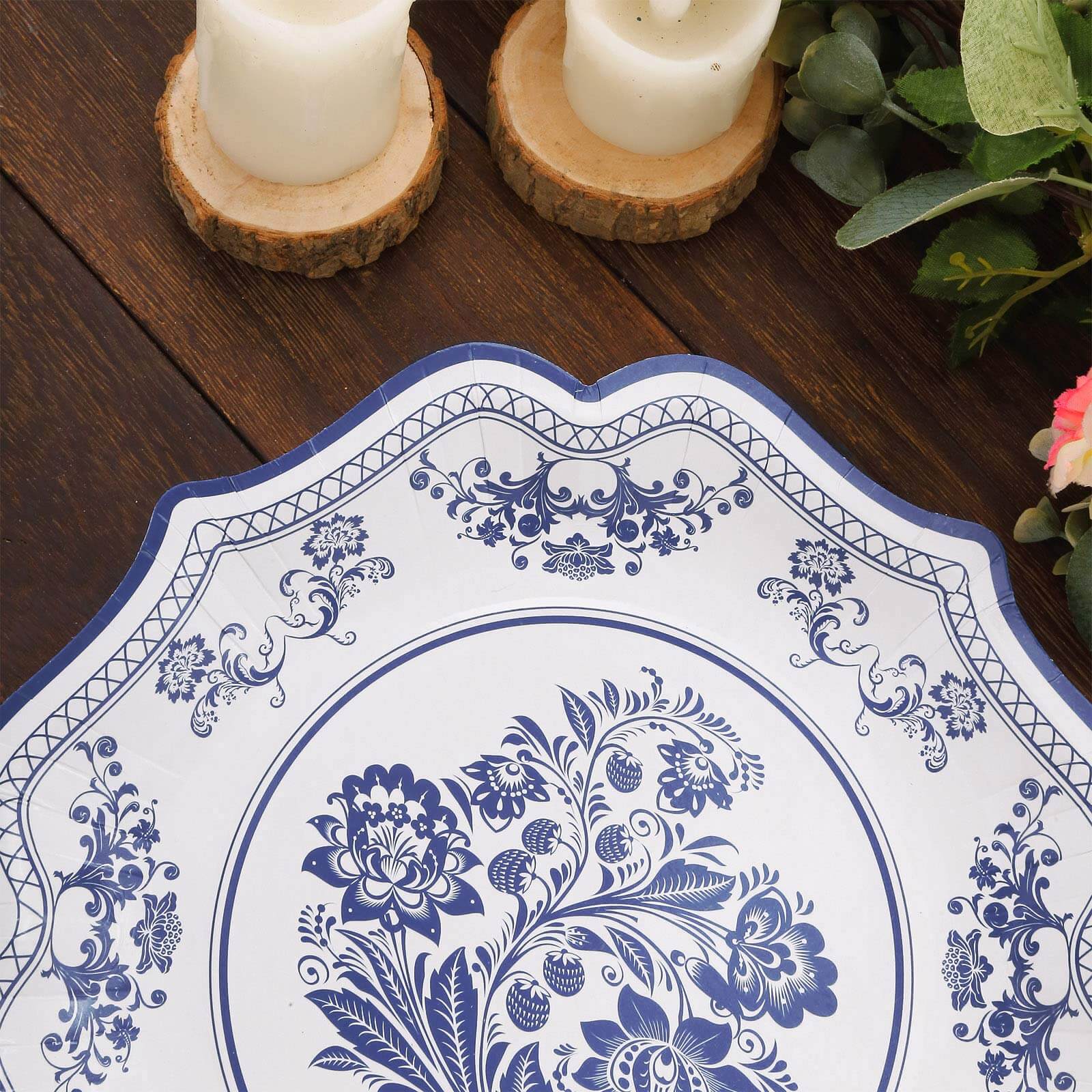 25-Pack Paper Dinner Plates in White with Light Blue French Toile Print & Scallop Rim - Stylish Disposable 300GSM Floral Party Plates 10