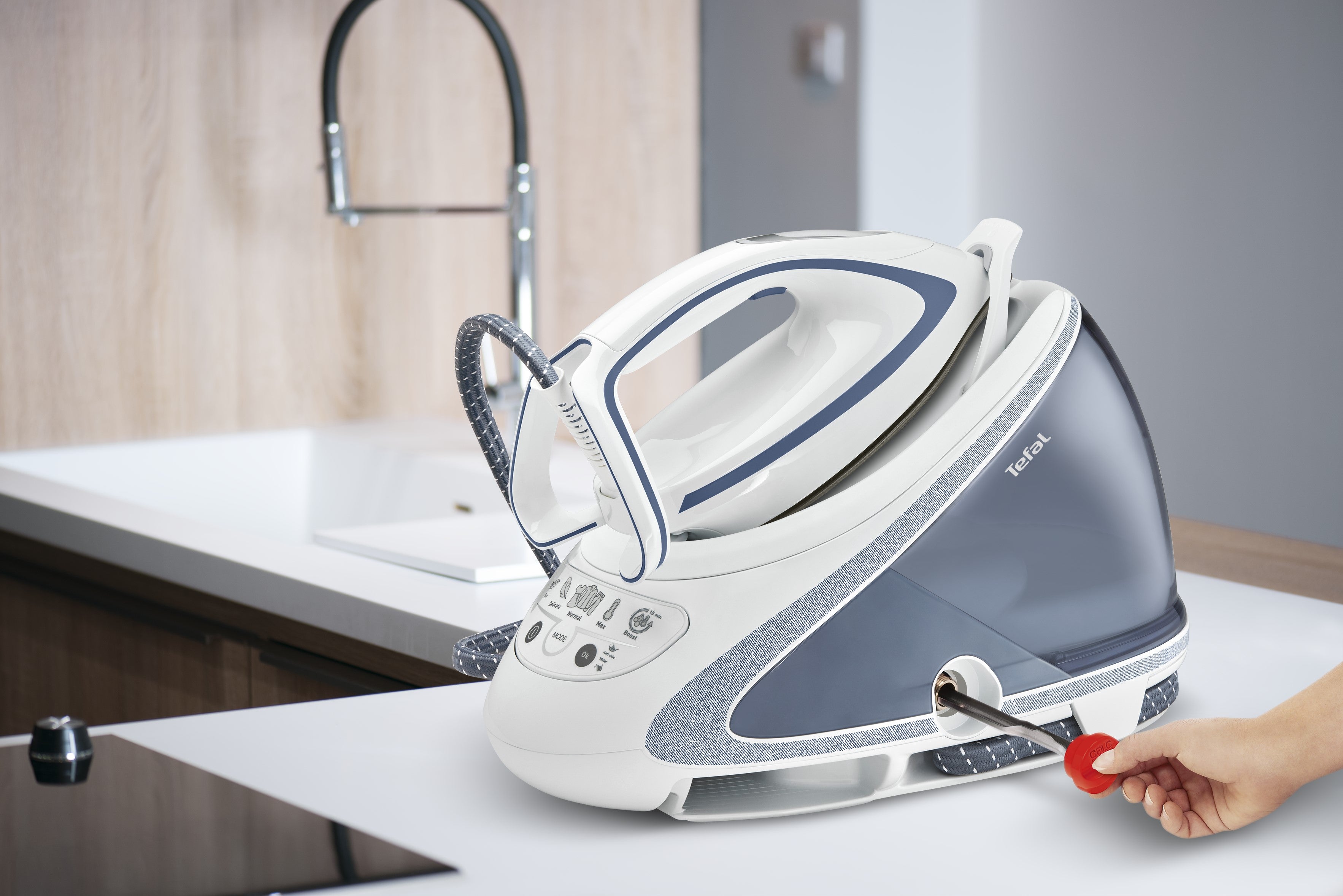 Tefal Pro Express Ultimate High-Pressure Steam Generator Iron GV9533